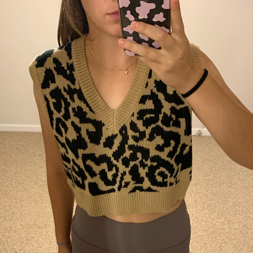 sweater vest - leopard print